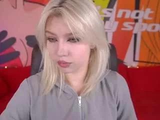 selenairiss from CamSoda