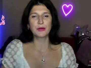 alianna_solo_kiss from Chaturbate