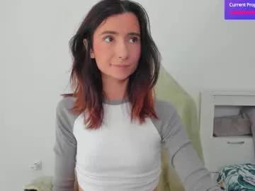 Crystalnut from Chaturbate