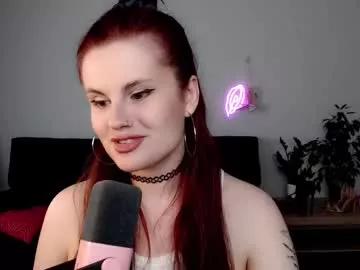 dellacrush_ from Chaturbate