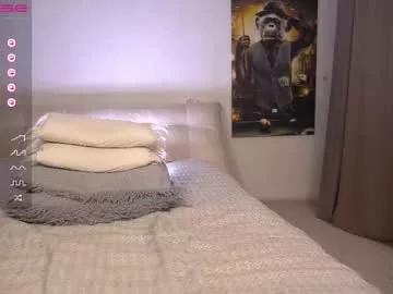 Evelina_fox from Chaturbate