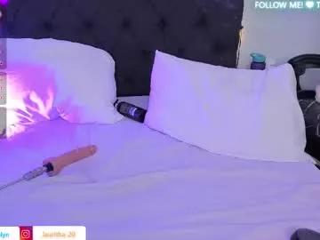 evelynhoward23 from Chaturbate