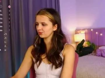 Fluffy_waffles from Chaturbate