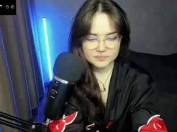 Hell_hotline from Chaturbate