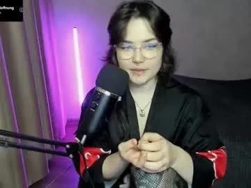 Hell_hotline from Chaturbate