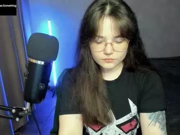 Hell_hotline from Chaturbate