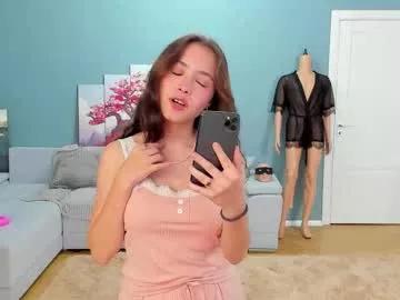 kissiekat from Chaturbate is Freechat