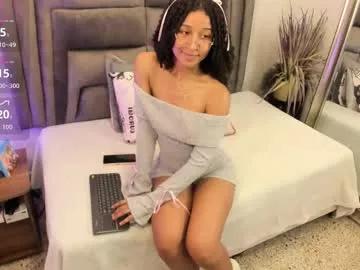 layla_clarke from Chaturbate