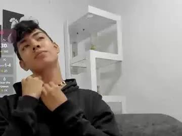 Logantwink18 from Chaturbate