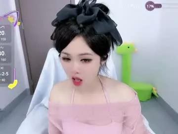 Luckaisha from Chaturbate