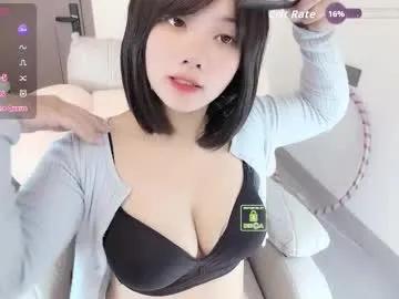 Luckaisha from Chaturbate