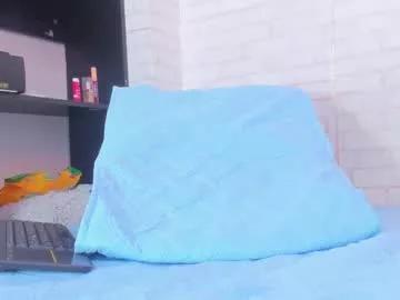 rosse_thompson11 from Chaturbate