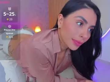Sarah_stonne_ from Chaturbate