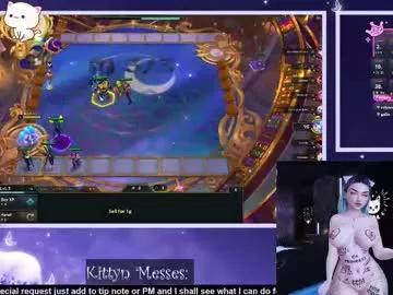 sassykittyn from Chaturbate is Freechat