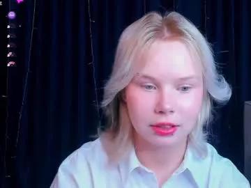 sooft_girl from Chaturbate