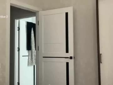 Wlademarbergs from Chaturbate