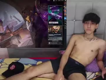 xxherozxx from Chaturbate