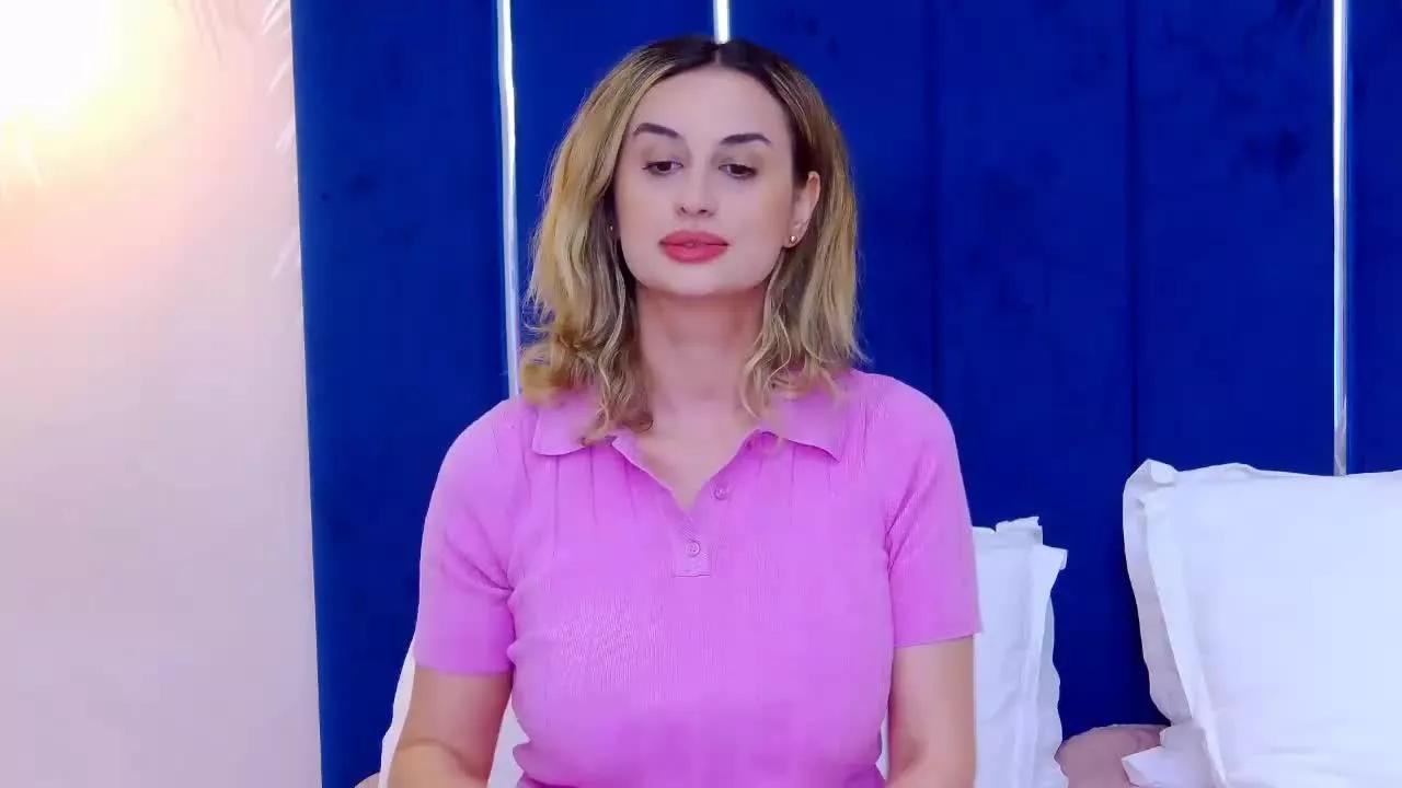 DaianaJacobs from Streamray