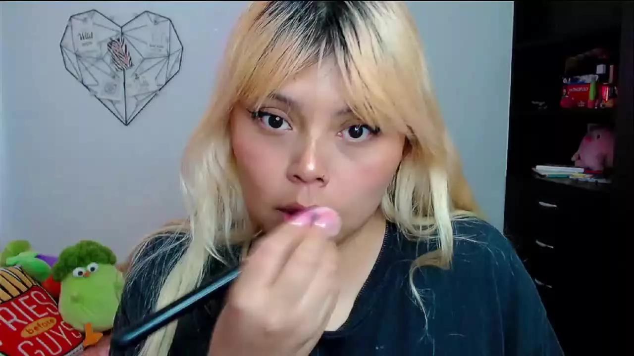EllieAutumn from Streamray