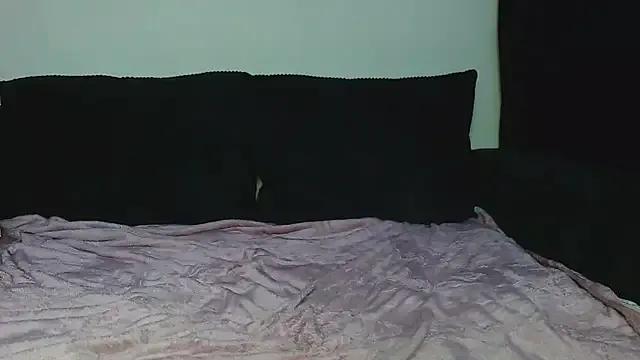__Leyla__ from StripChat is Freechat