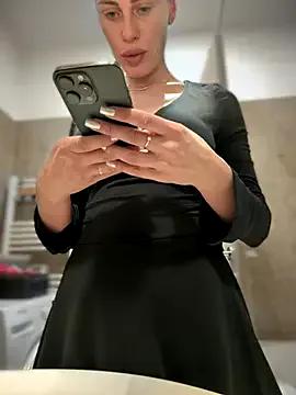 _JessyRey_ from StripChat