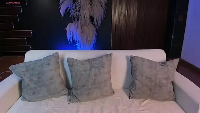AidaJones from StripChat