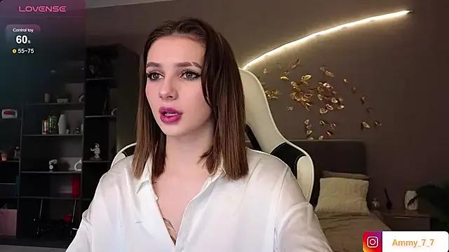 ammy_cummy from StripChat