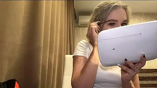 Annarill from StripChat is Private