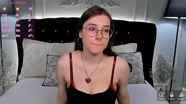 AnnyNextDoor from StripChat