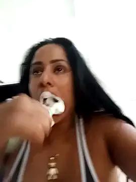 Ashley69_brown from StripChat