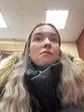 Baby_Tiny from StripChat
