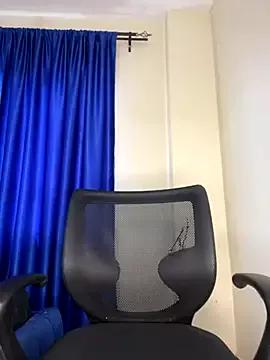 Bigbooob4 from StripChat