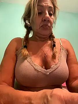 camelia3 from StripChat is Freechat