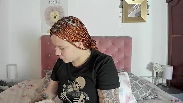 CelessteRedds from StripChat