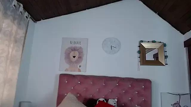 CelessteRedds from StripChat