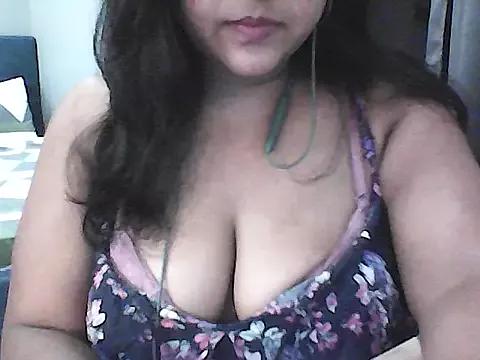 CurvyKay96 from StripChat is Freechat