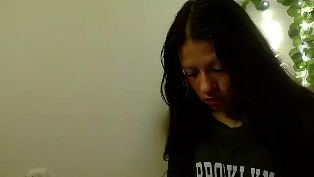 Daphne1609 from StripChat is Freechat