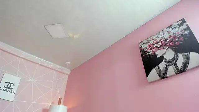 dolly_zoe from StripChat