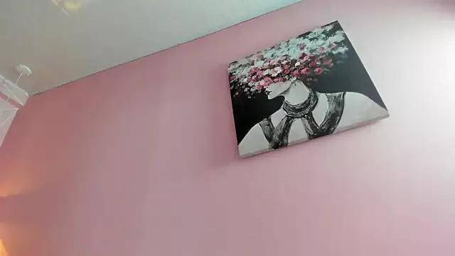 dolly_zoe from StripChat