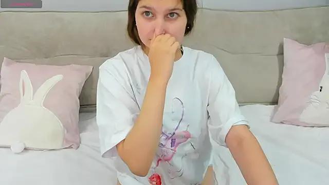 Elle_Ellise from StripChat
