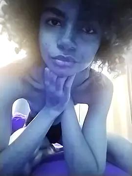 Emanuelle_manu from StripChat
