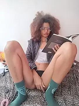 Emanuelle_manu from StripChat