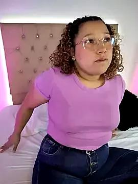 Eve__Queen from StripChat