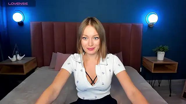 EvelynPoole from StripChat