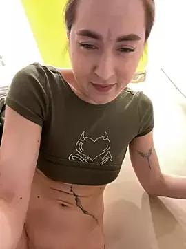 Holly_Play from StripChat