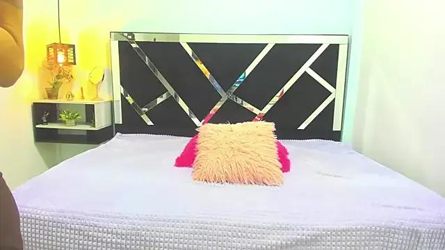 iisabella_noa from StripChat