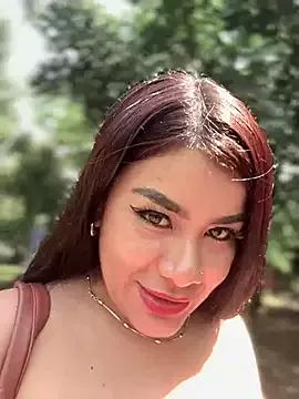 Insane_Issa from StripChat is Freechat