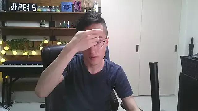 IroManager from StripChat is Freechat