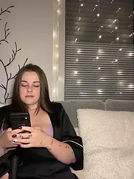 ItsLxsa from StripChat is Freechat