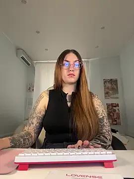 IvyHoney from StripChat
